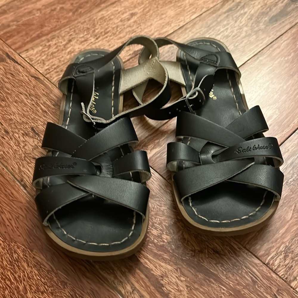 Salt Water Sandals The Original Black Size 6